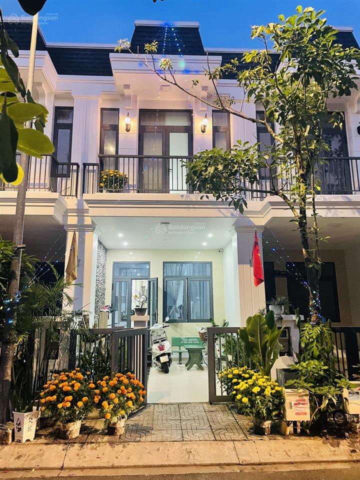 Bán nhà phố 2,78 tỷ full nội thất kdc thắng lợi central hill