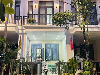 Bán nhà phố full nội thất kdc thắng lợi central hill, bến lức | giá 2.78t tl