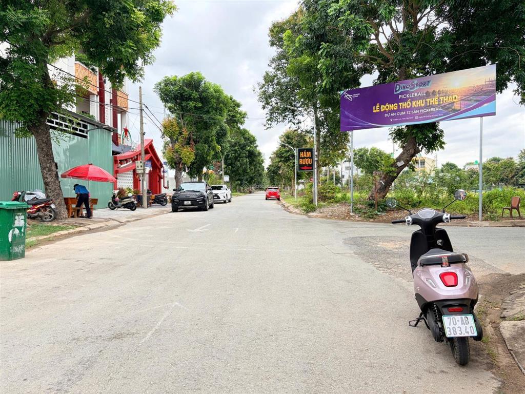 Kdc hoàng long bến lức 150m2 2,35 tỷ tl