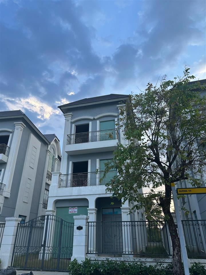 Bán gấp biệt thự độc bản 139 323m2 giá 74 tỷ tốt nhất trục v3 tại vinhomes grand park