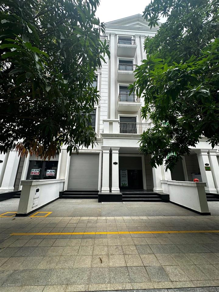 Bán gấp nhà phố lk đơn giá tốt nhất 162m2 manhattan 25,5 tỷ tại vhgp q9