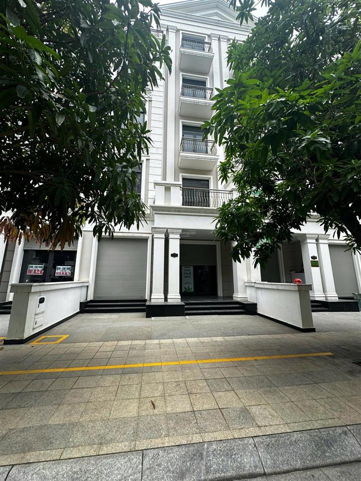 Bán gấp nhà phố lk đơn giá tốt nhất 162m2 manhattan 25,5 tỷ tại vhgp q9