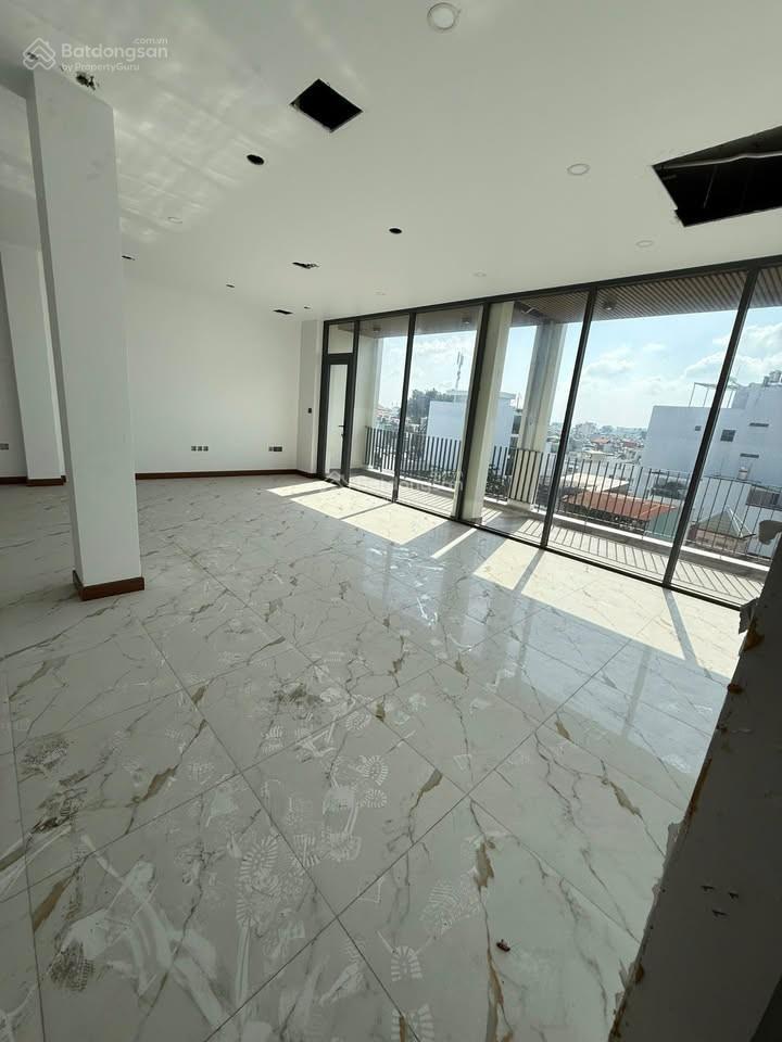 Tòa nhà cho thuê khu thẩm mỹ văn phòng