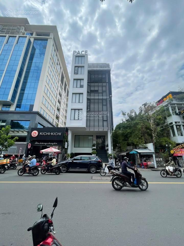 Tòa nhà cho thuê khu thẩm mỹ văn phòng