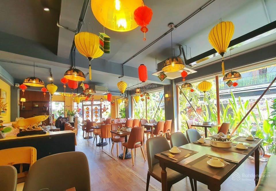 Cho thuê tòa nhà, vị trí đẹp, mặt tiền đường trần hưng đạo, quận 1