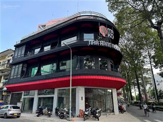 Cho thuê nhà 2 mặt tiền siêu đẹp trung tâm quận 5