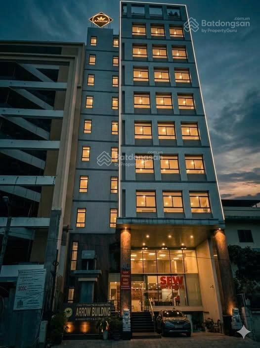 Cho thuê building 2 mt khu sân bay tân bình 20x22m 2 hầm 9 tầng tm pccc chuẩn