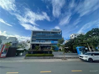 Thuê ngay tòa nhà văn phòng đẳng cấp giữa thảo điền