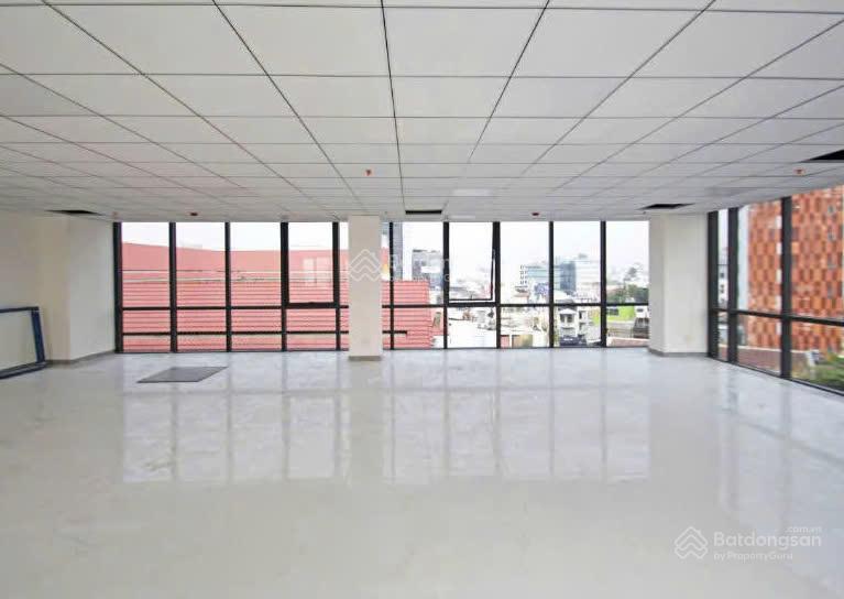 Tòa nhà góc khánh hội bến vân đồn | hầm + 6 tầng | 10x18m | 150 triệu/tháng