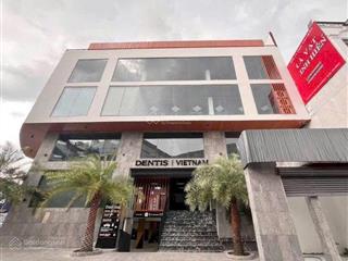 Cho thuê nhà mặt tiền góc ngã tư nguyễn thị minh khai  hai bà trưng, quận 1