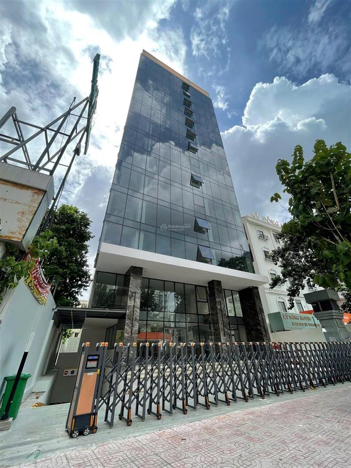 Cho thuê tòa nhà mới  10  12/3d kỳ đồng, quận 3 tổng dtsd (net) ~3.000m².3 hầm 14 tầng