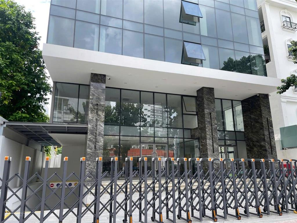 Cho thuê tòa nhà mới  10  12/3d kỳ đồng, quận 3 tổng dtsd (net) ~3.000m².3 hầm 14 tầng