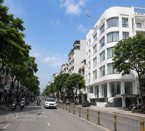 3 mặt tiền đồng nai, quận 10  20 x 20m kết cấu hầm + trệt + 4 lầu + tm giá thuê 300 triệu/tháng