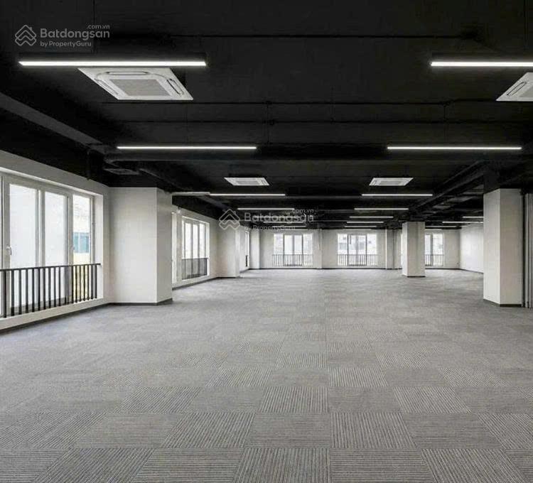 Thuê biệt thự mặt tiền thảo điền, quận 2. dt 18 x 30m. kết cấu trệt + 2 lầu. giá 120 triệu/tháng