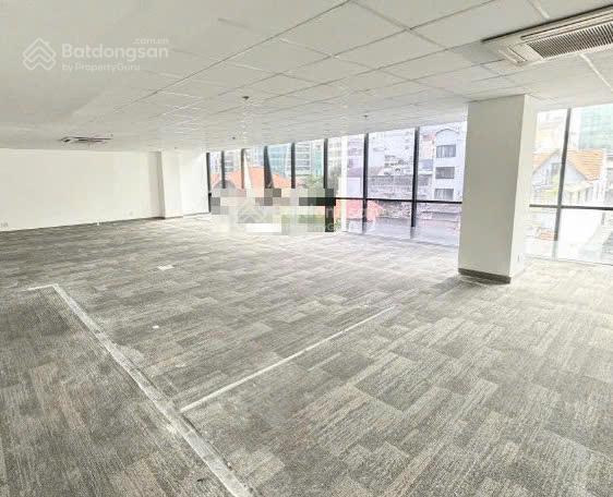 Mặt tiền nguyễn hữu cảnh  18 x 28m kết cấu trệt lửng 5 lầu giá thuê 250 triệu/tháng