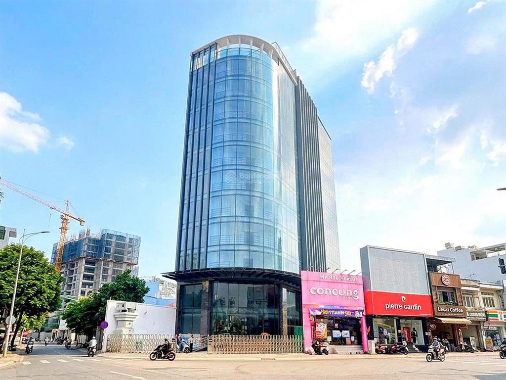 Mặt tiền nguyễn thị minh khai cmt8 10x25m hầm + trệt + 6 tầng + thang máy + pccc 220 triệu/tháng