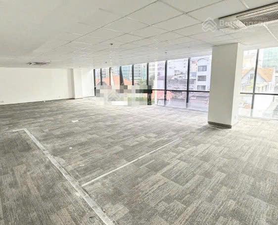 Mặt tiền kinh doanh sang trọng mặt bằng siêu đẹp, hiện đạidiện tích 20x20m giá  200 triệu/tháng