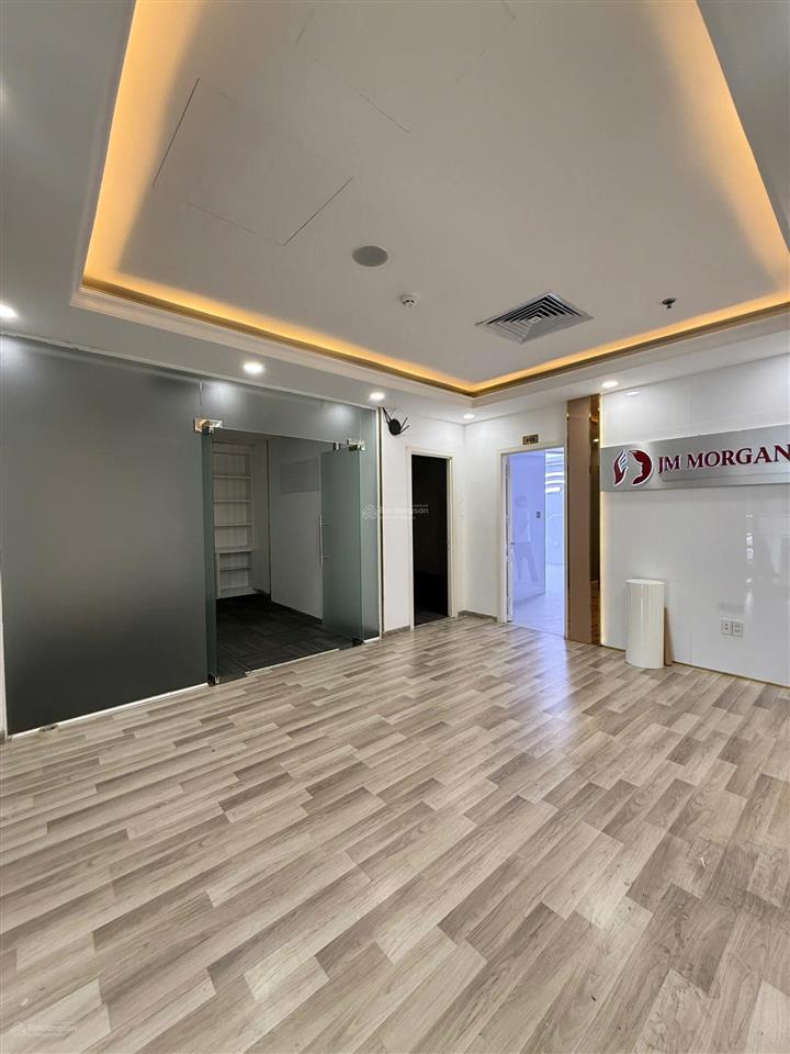 Cho thuê tòa nhà mặt tiền đường ba tháng hai quận 10