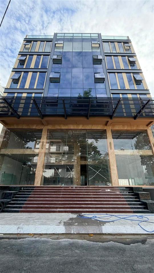 Gần chợ bến thành nhà mặt tiền calmette, quận 1 | dt 10x22m