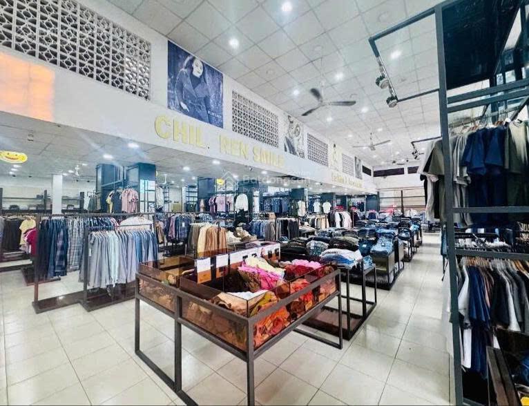 Mặt tiền nguyễn trãi, quận 1 8,5x20m 3 tầng showroom, thời trang, văn phòng