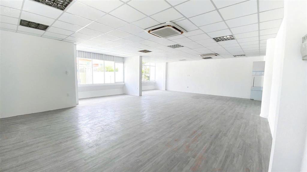 Góc 2 mặt tiền lương định của, quận 2 10x20m hầm 5 tầng văn phòng, thẩm mỹ
