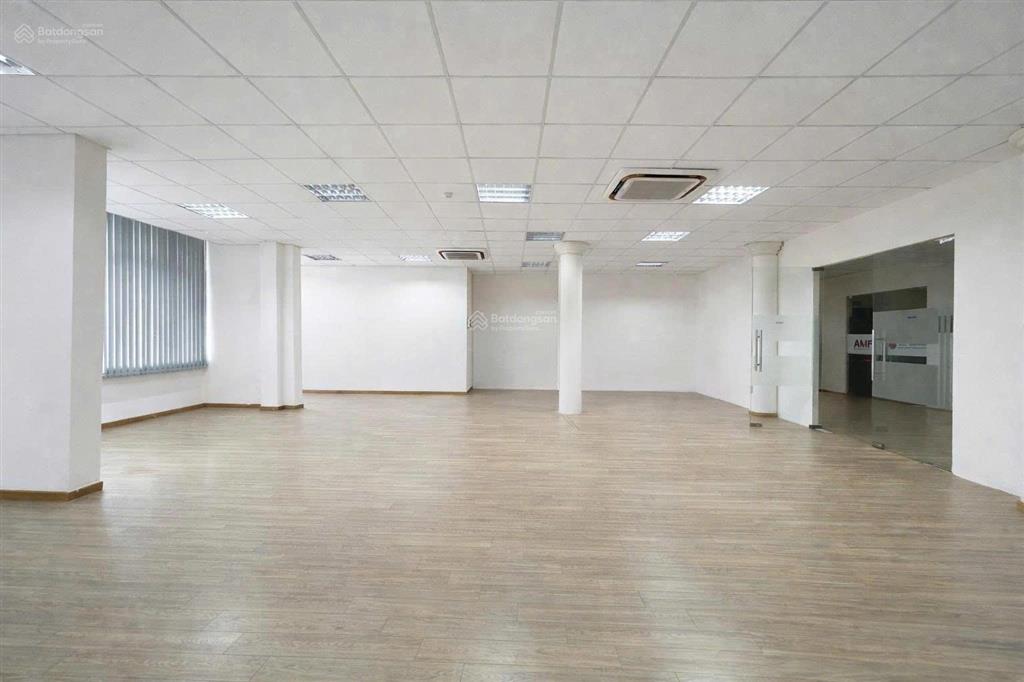 Mặt tiền nguyễn đình chiểu, quận 3  8x20m  trệt 4 lầu  văn phòng, thẩm mỹ