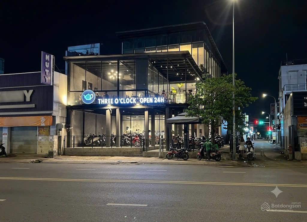 2 mặt tiền phan văn trị, gò vấp đối diện emart 13x28m 3 tầng showroom, nhà hàng