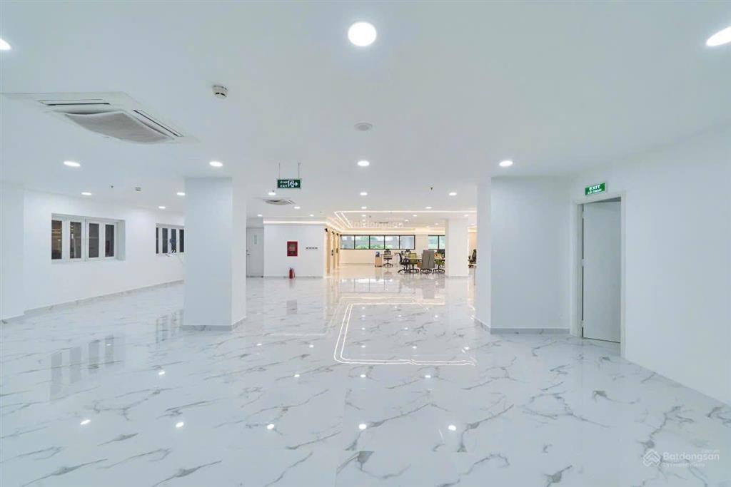 Cho thuê tòa nhà nguyễn thị minh khai, quận 3  đoạn ngã tư cao thắng  dtsd 450m  hầm 7 tầng
