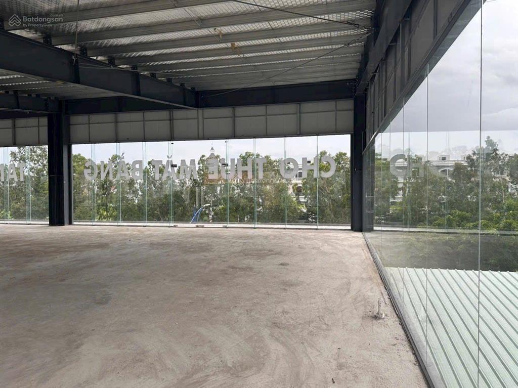Cho thuê tòa nhà văn phòng cao cấp vị trí vàng tại trung tâm quận 1
