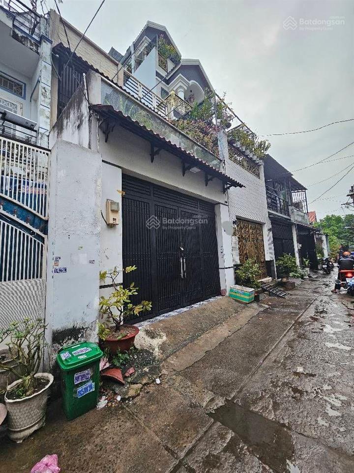 Bán nhà cạnh tên lửa 6.2 tỷ, 84m2  4x21m  3 tầng 3pn & 3wc, phòng thờ, phòng bếp rộng