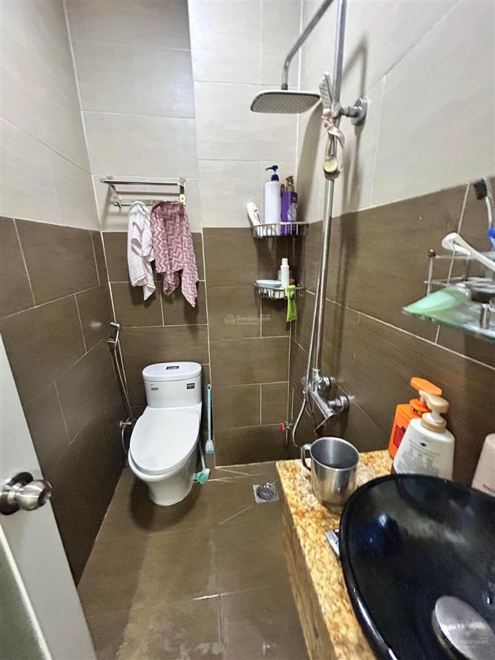Bán nhà hồng bàng  6.3 t.ỷ.
+ 57m , 4 tầng btct 4pn 4wc, st rộng rãi.
+ hẻm nhựa 8m ô tô chạy