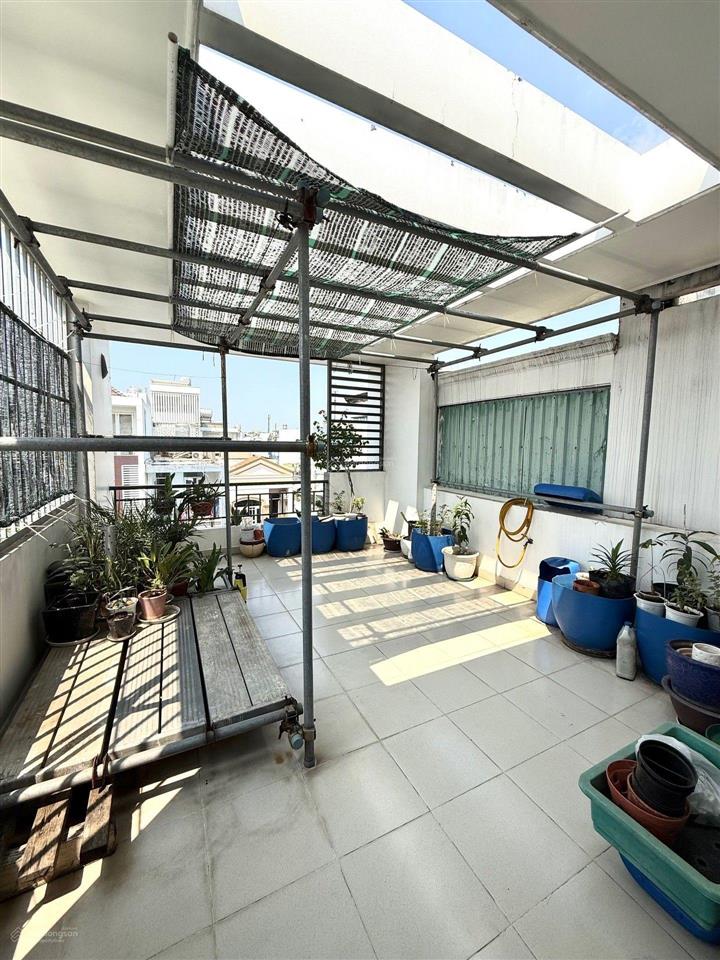 Bán nhà mtkd khu tên lửa, dân trí cao, gần aeon mall  80m2  4x20m  4 tầng chỉ 9.9 tỷ còn tl