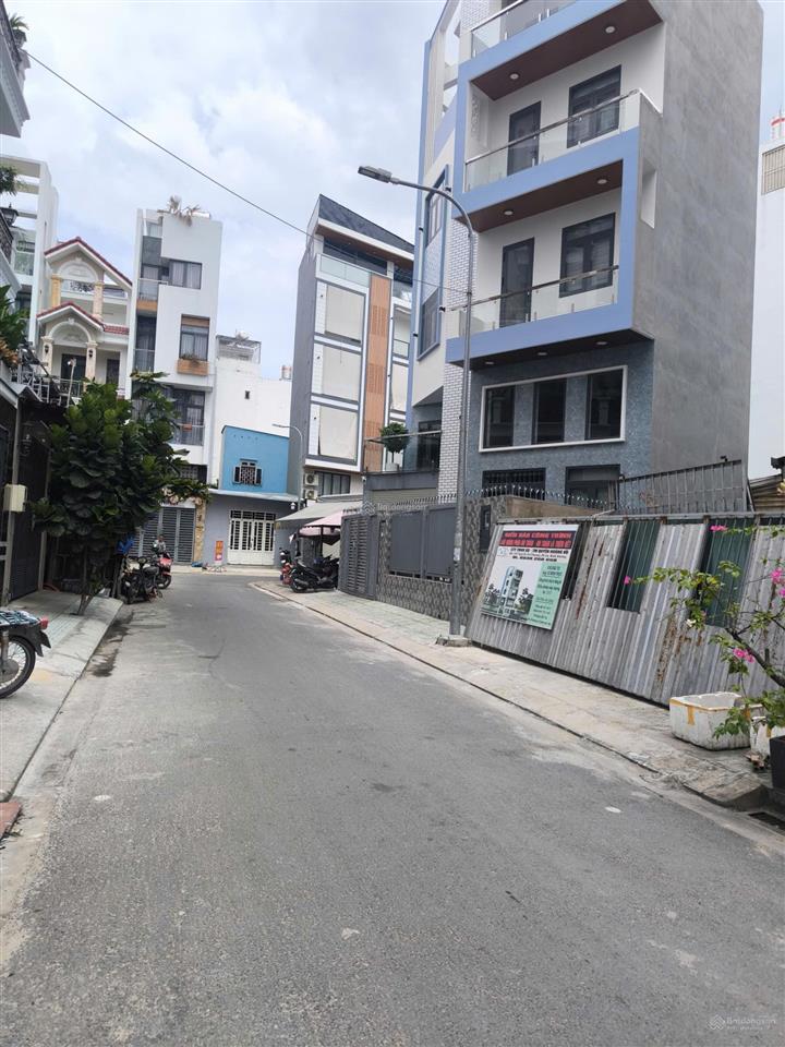 Bán đất tặng nhà cấp 4 nát dt130m2 ngang 6 hẻm xe hơi cực tốt đầu tư xây chdv hay ở mảnh hiếm dqh