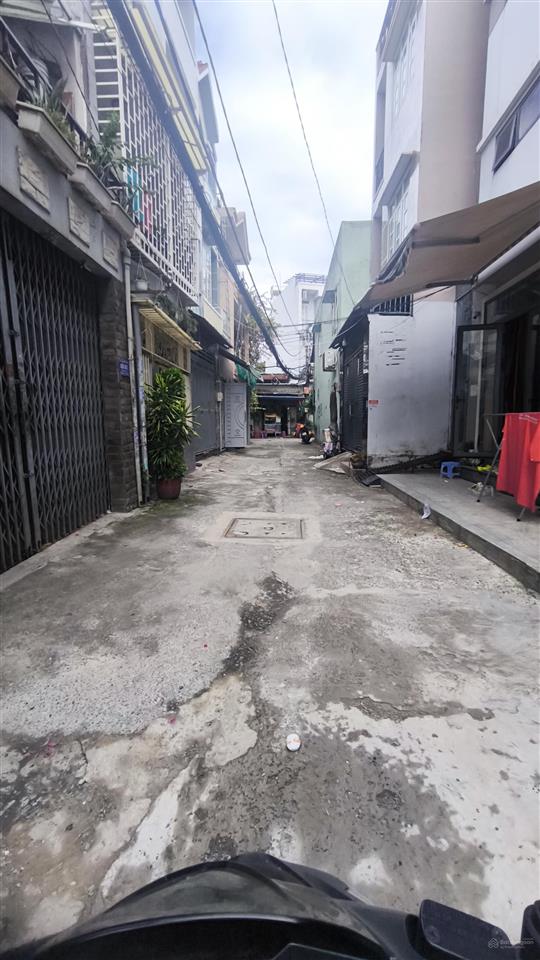 Bán mảnh đất tặng nc4 đang cho thuê dòng tiền tốt hẻm oto dương quảng hàm 6x22m cn 120,6m2 cực rẻ