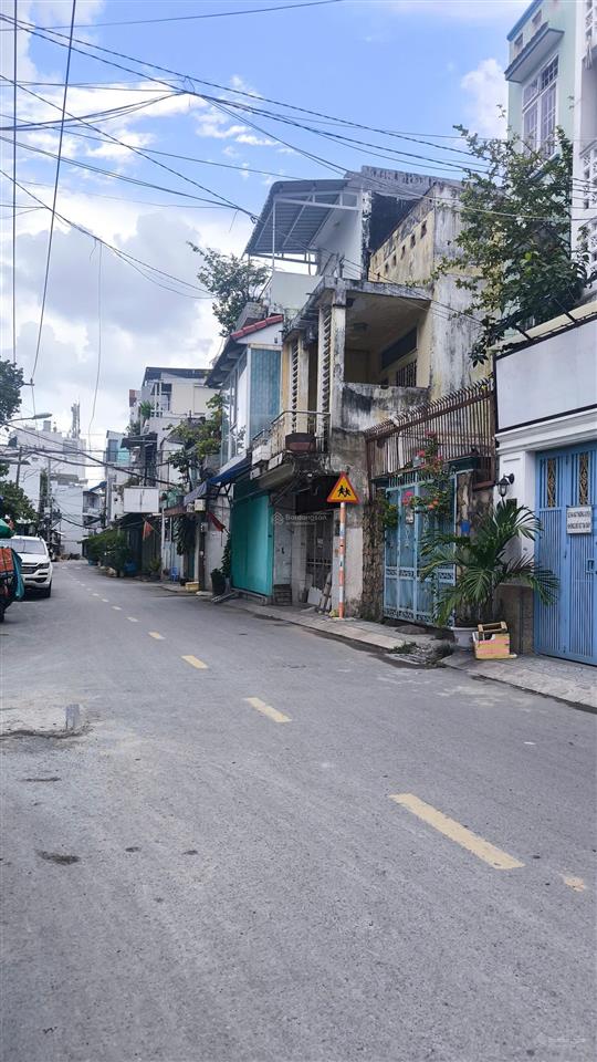 Nhà 4 tầng hxh né nhau 1/ nguyễn văn công gần sân bay tsn thuận tiện đi làm trung tâm hay sân bay