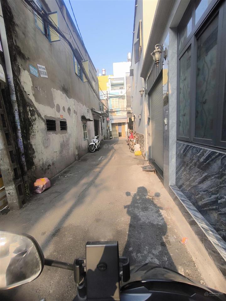Đất hẻm xe hơi lg 6m dt 4x18m cách mt bùi quang là 50m cách mt phan huy ích 150m gần emart
