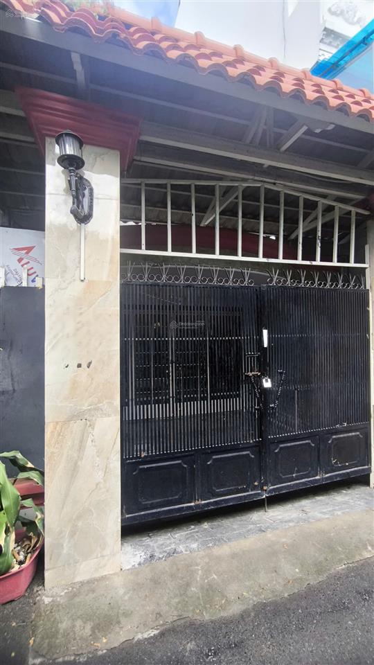 Bán đất tặng nc4 hxh tới nhà tương lai mt bờ kè tham lương dt 95m2 vuông vức ko lỗi 10ty tl nhẹ
