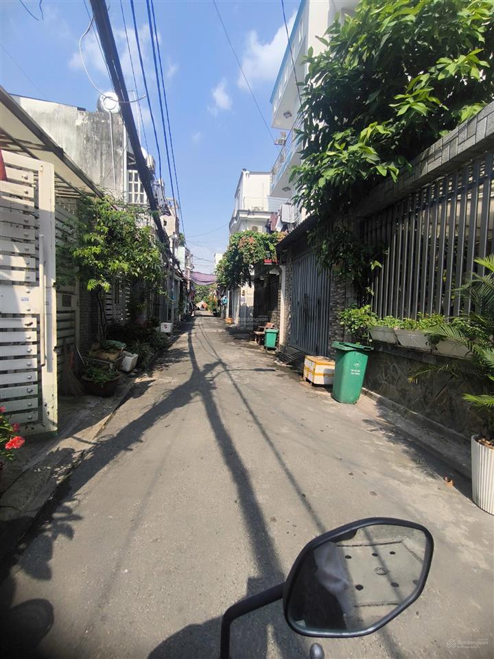 Bán đất tặng nc4 hxh tới nhà tương lai mt bờ kè tham lương dt 95m2 vuông vức ko lỗi 10ty tl nhẹ