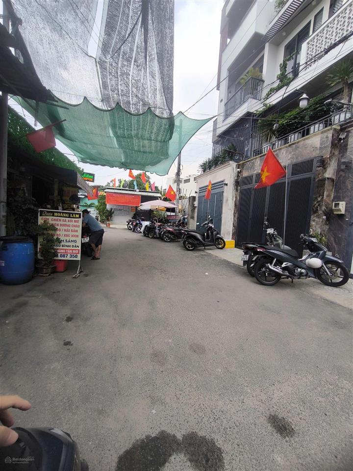Bán đất hxh thông ra bờ kè phạm huy thông dt67m2 vuông vức ko lỗi pt giá 8.4ty nhà kế xây 6 tầng