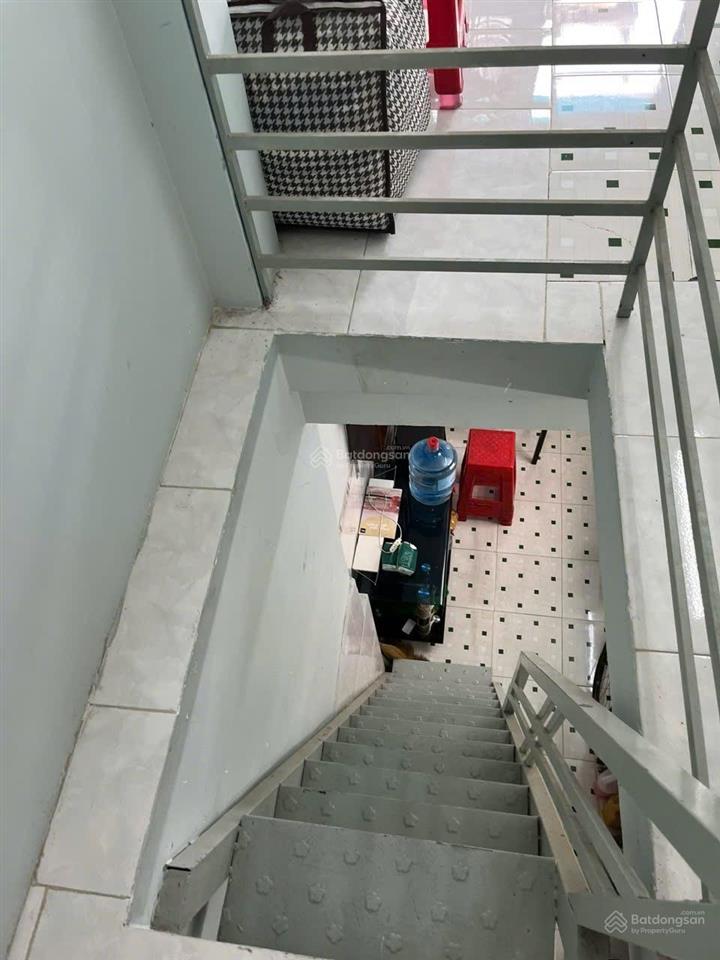Cần bán nhà hẻm 231/đường bình tiên  quận 6. dt đất 15,3m² (2 tầng). sổ hồng riêng. giá 1,8 tỷ