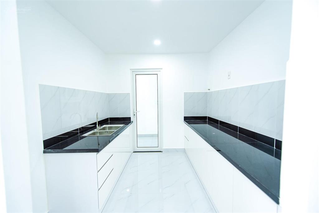 Chính chủ cần bán căn 84m2 (2pn2wc) ngay vòng xoay an lạc  huỳnh bá chánh  tân nhựt. giá 2,8 tỷ