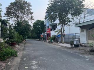 Gấp bán  lô đất  mặt tiền đường, kdc kiến á, liên phường  110m2 (5 x 22)  chỉ 10.x tỷ tl