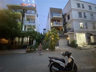 Gấp bán  lô đất  mtkd đường số, bình trưng, quận 2  110m2 (5 x 22m)  chỉ nhỉnh 11 tỷ tl