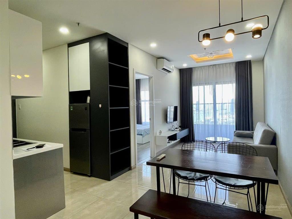 Cho thuê căn hộ 2pn cao cấp monarchy  view đẹp | full nội thất