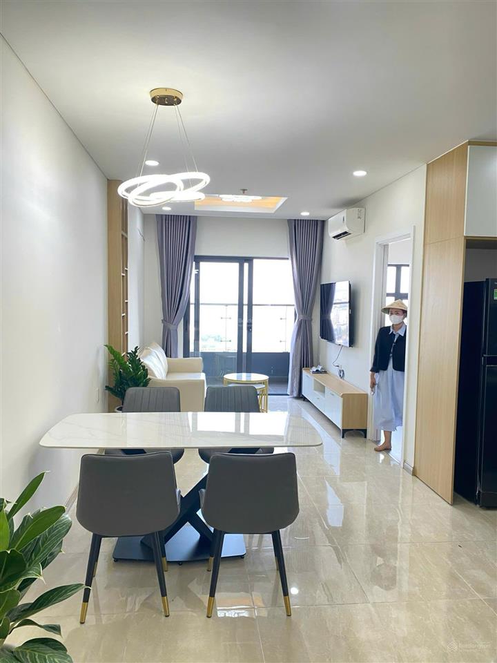 Cho thuê căn hộ 2pn full nội thất view sông hàn tại monarchy b