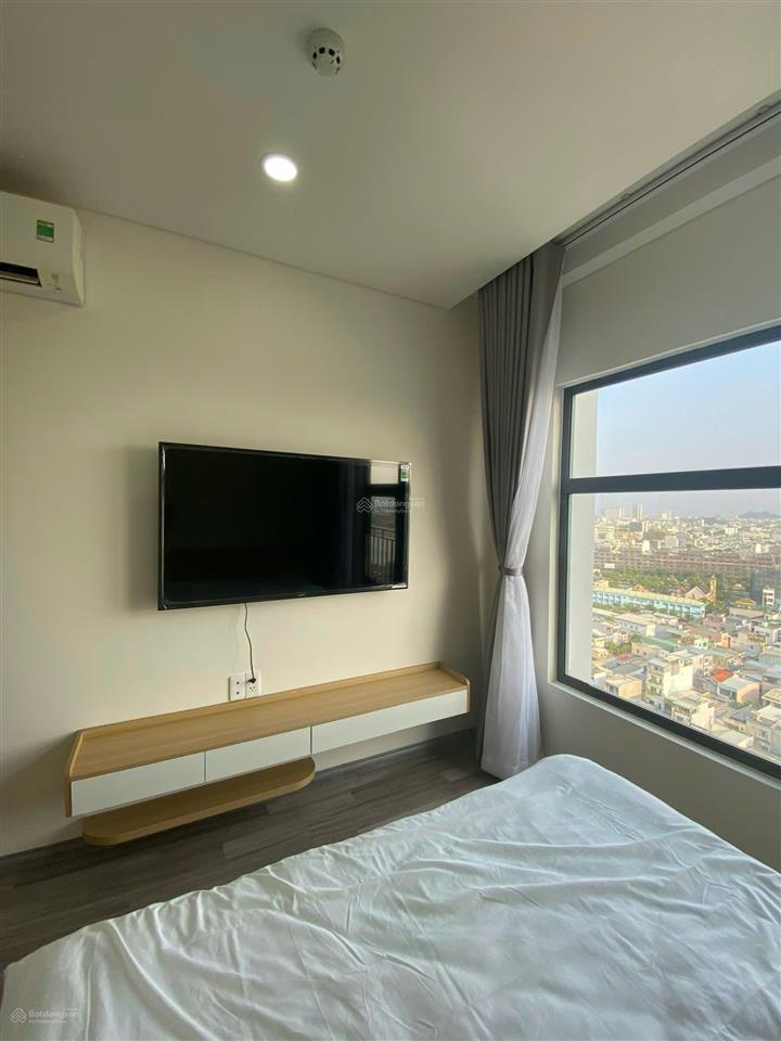Cho thuê căn hộ 2pn full nội thất view sông hàn tại monarchy b