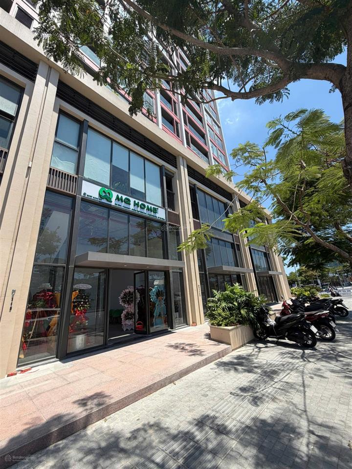 Cho thuê mặt tiền shophuose tòa 600 căn hộ panoma  sun cosmo  đường lớn ngũ hành sơn
