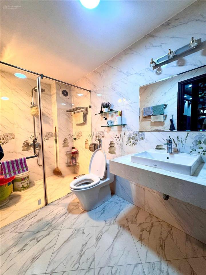 Chính chủ bán gấp nhà xuân đỉnh 61m2, 5 tầng mặt tiền 5m, 50m ra ôtô giá chỉ 10 tỷ