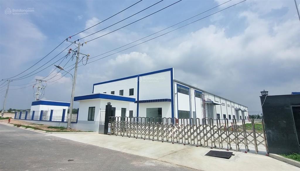 Nhà xưởng kho bãi xây sẵn (pccc tự động) 2000m2  10000m2 tiệm cận 2 cao tốc lớn, tặng 1 tháng thuê