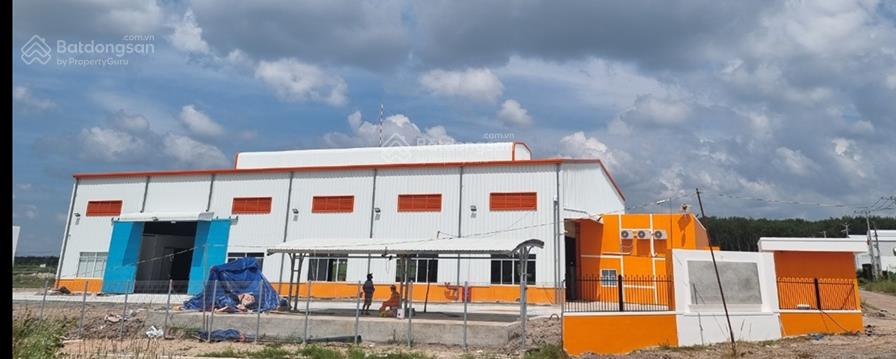 Nhà xưởng kho bãi xây sẵn (pccc tự động) 2000m2  10000m2 tiệm cận 2 cao tốc lớn, tặng 1 tháng thuê